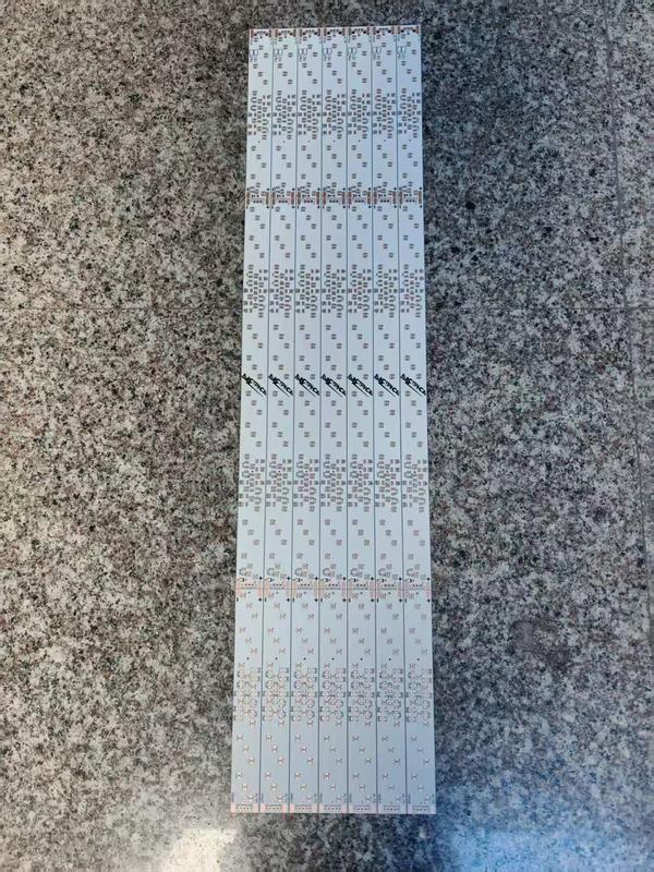 1.2mm-1.6mm Thickness LED PCB BOARD with Max. Panel Size 600mm X 1200mm and 1oz-3oz Copper Thickness